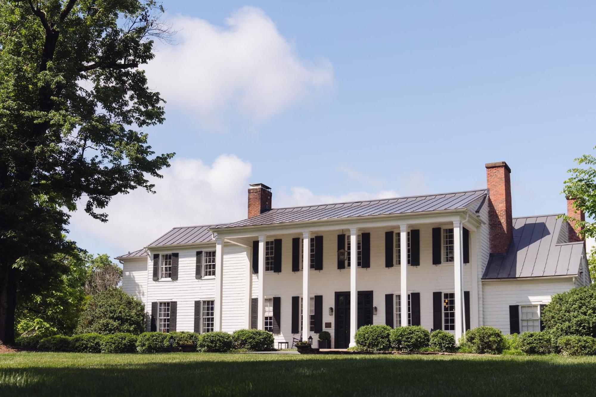 Hotel The Clifton Charlottesville Exterior foto