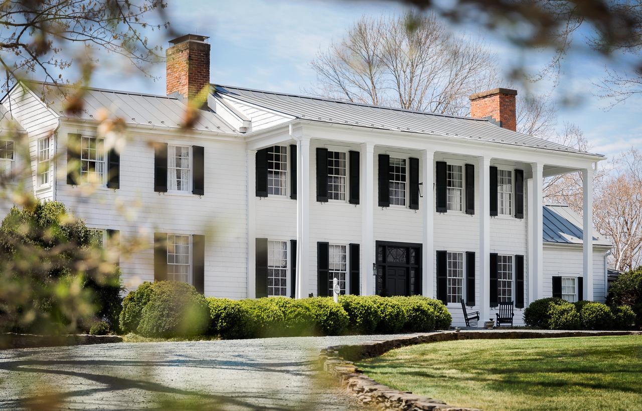 Hotel The Clifton Charlottesville Exterior foto